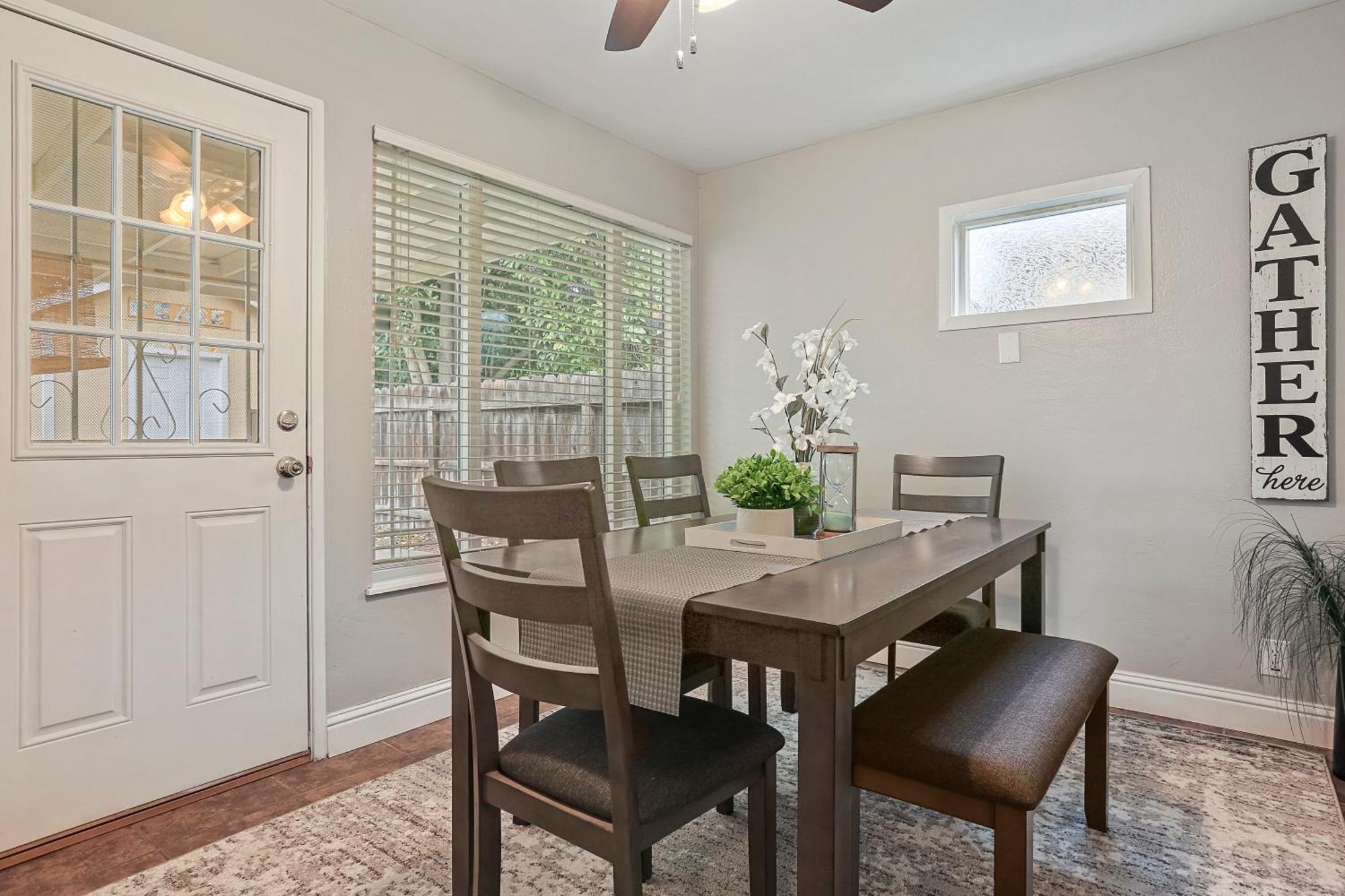 Robert St Cottage, Near Holiday home Lodi